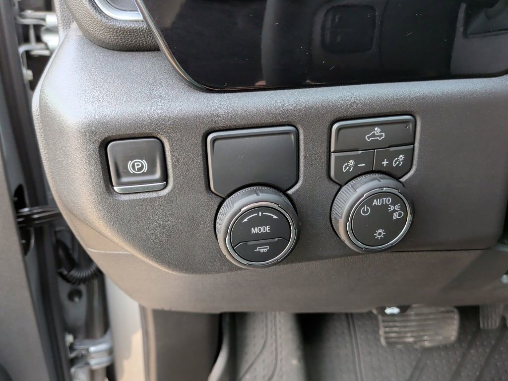 New 2026 Chevrolet Silverado 1500 LT w/ Texas Edition Plus image 15