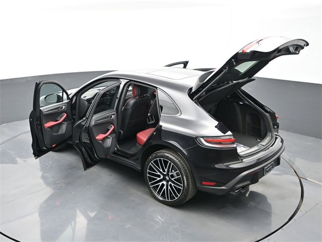 New 2026 Porsche Macan image 29