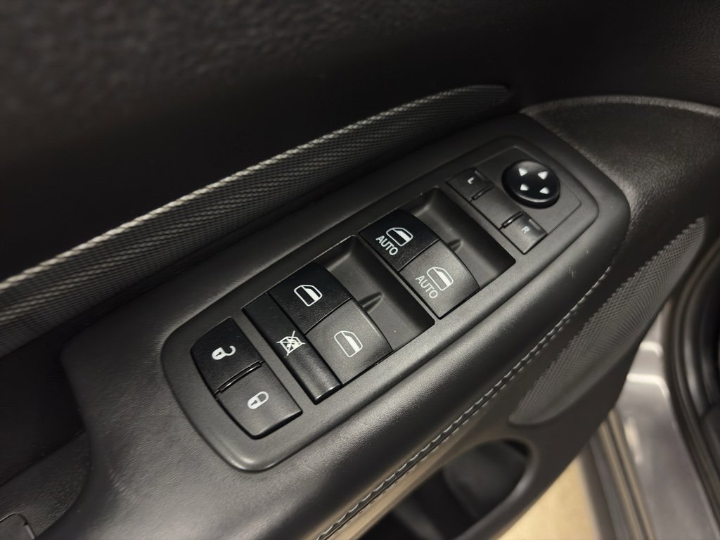 Used 2019 Dodge Durango R/T w/ Technology Group image 20