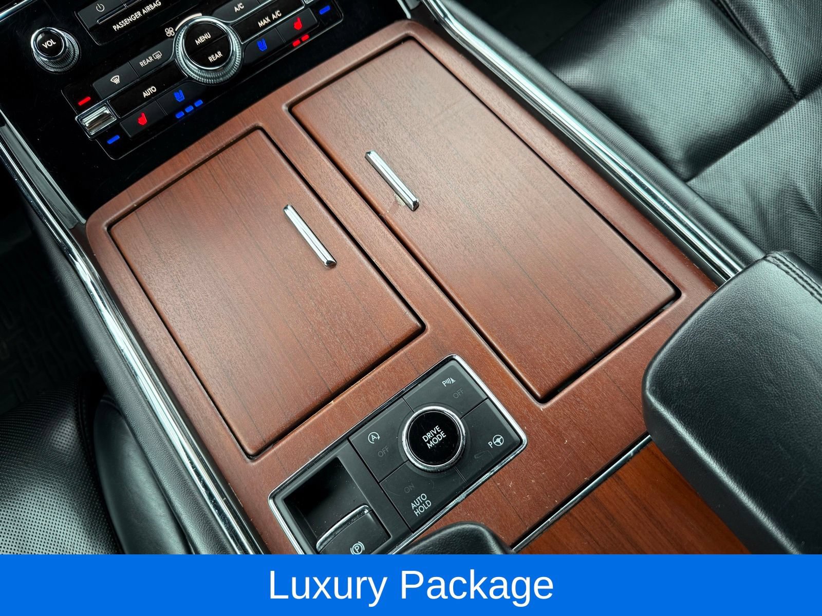 Used 2020 Lincoln Navigator Reserve w/ Luxury Package AWD/4WD image 29
