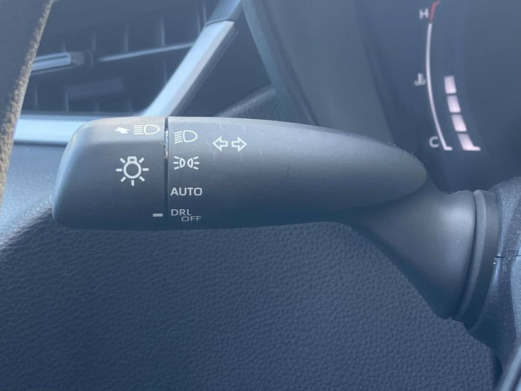 Used 2026 Toyota Corolla LE FWD image 25