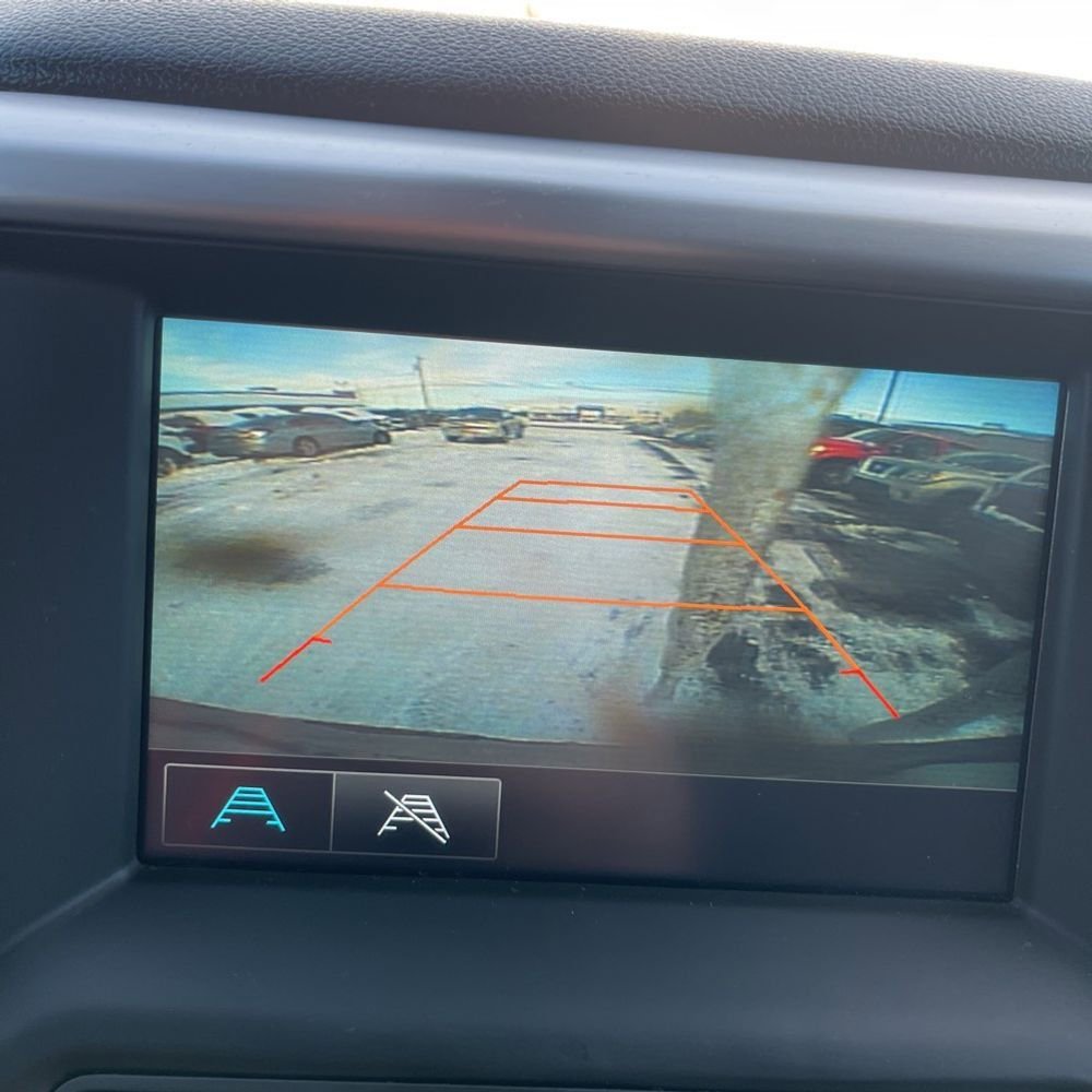 Used 2018 GMC Acadia SLE w/ Driver Alert Package I image 10