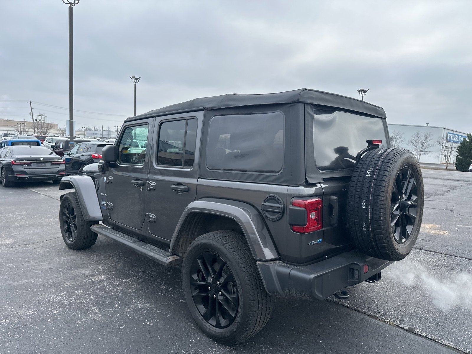 Used 2021 Jeep Wrangler Unlimited Sahara w/ Cold Weather Group image 4