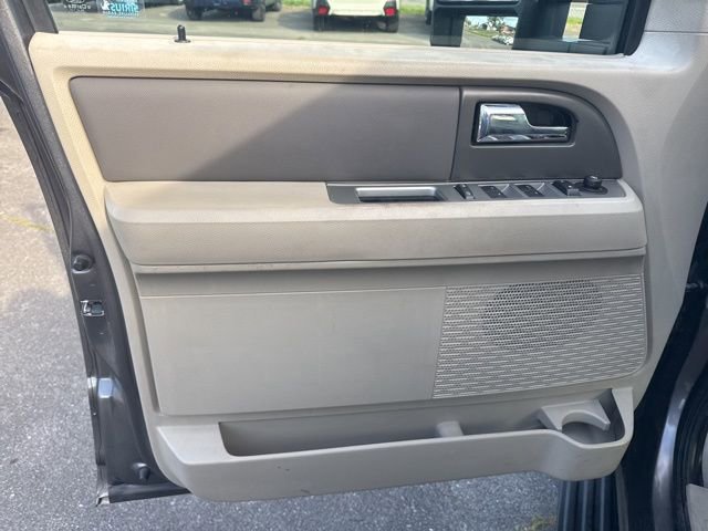 Used 2013 Ford Expedition XLT w/ HD Trailer Tow Pkg AWD/4WD image 15