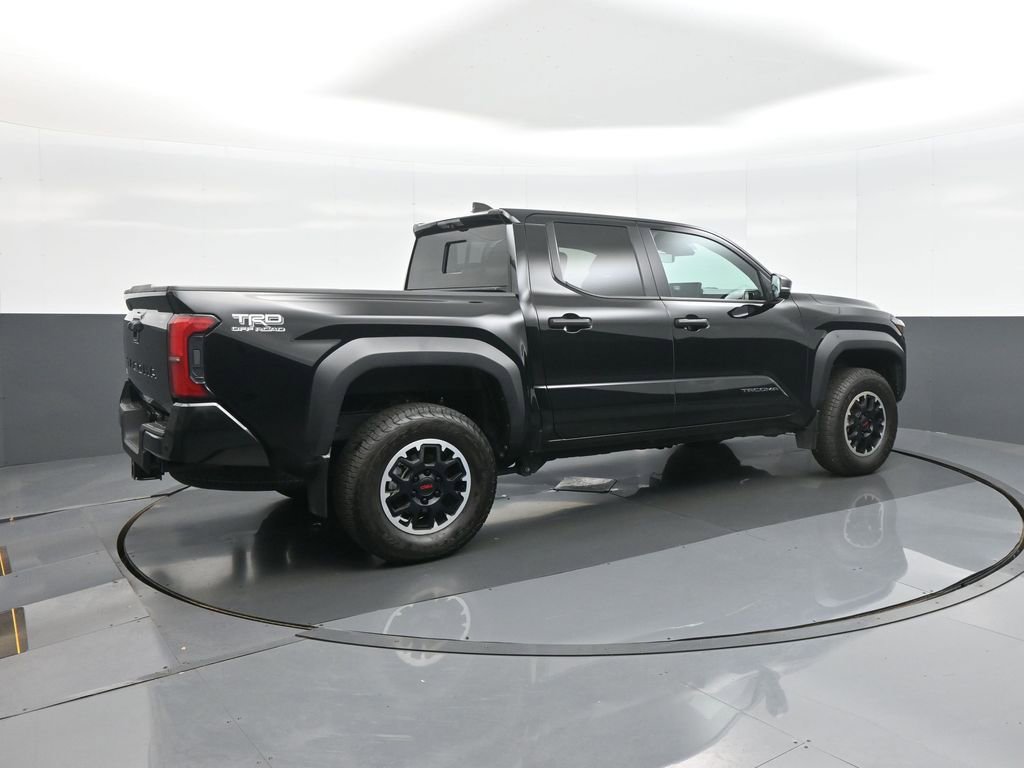 Certified 2024 Toyota Tacoma TRD Off-Road w/ TRD Off Road Premium Package AWD/4WD image 7