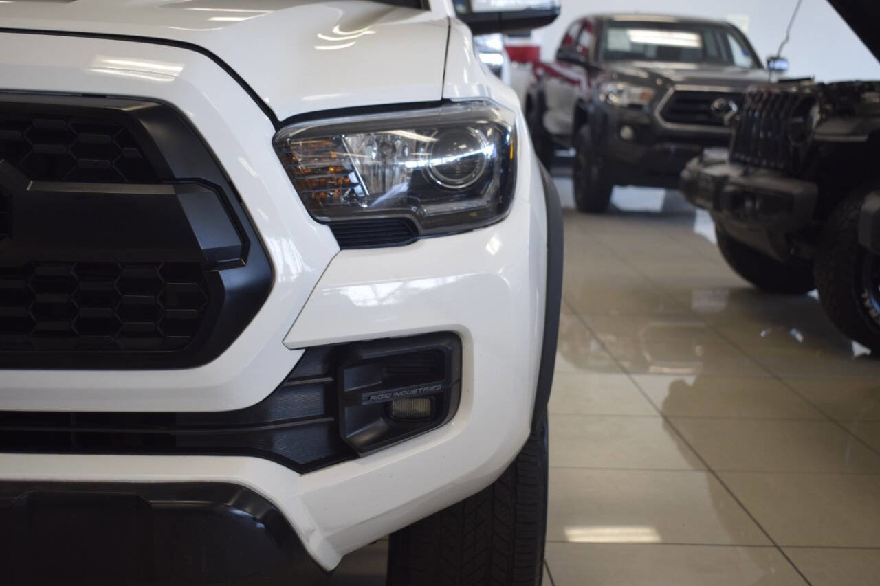 Used 2017 Toyota Tacoma TRD Pro AWD/4WD image 8