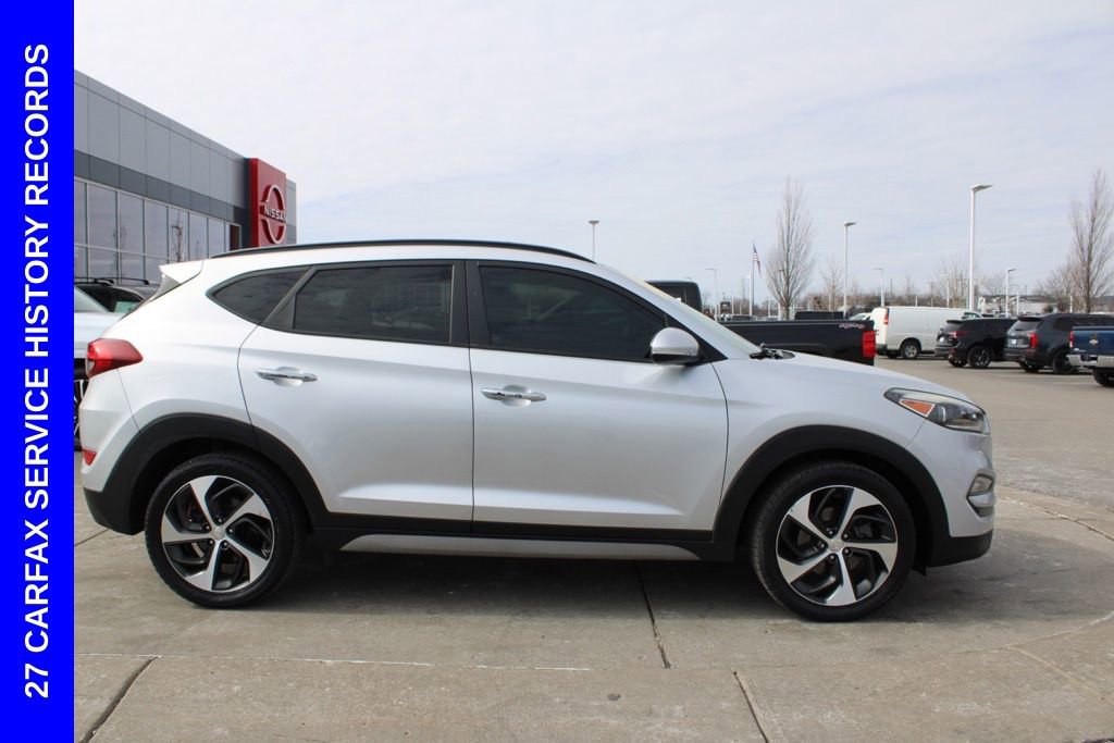 Used 2017 Hyundai Tucson Limited w/ Limited Ultimate Package 03 image 6