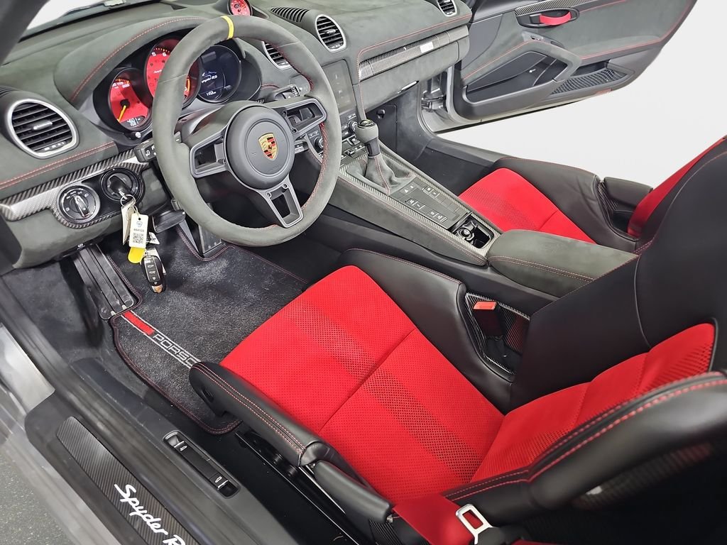 Used 2024 Porsche 718 Boxster Spyder RS RWD image 16