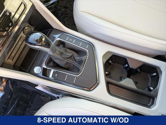 Certified 2024 Volkswagen Tiguan SE image 17