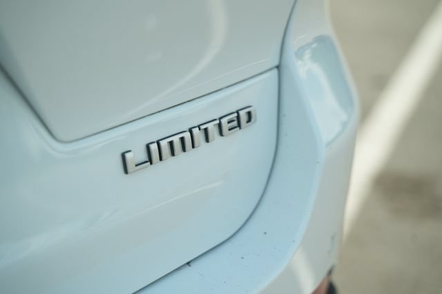 Used 2024 Jeep Grand Cherokee L Limited w/ Luxury Tech Group II RWD image 48