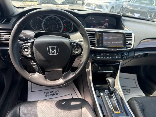Used 2017 Honda Accord EX-L image 18
