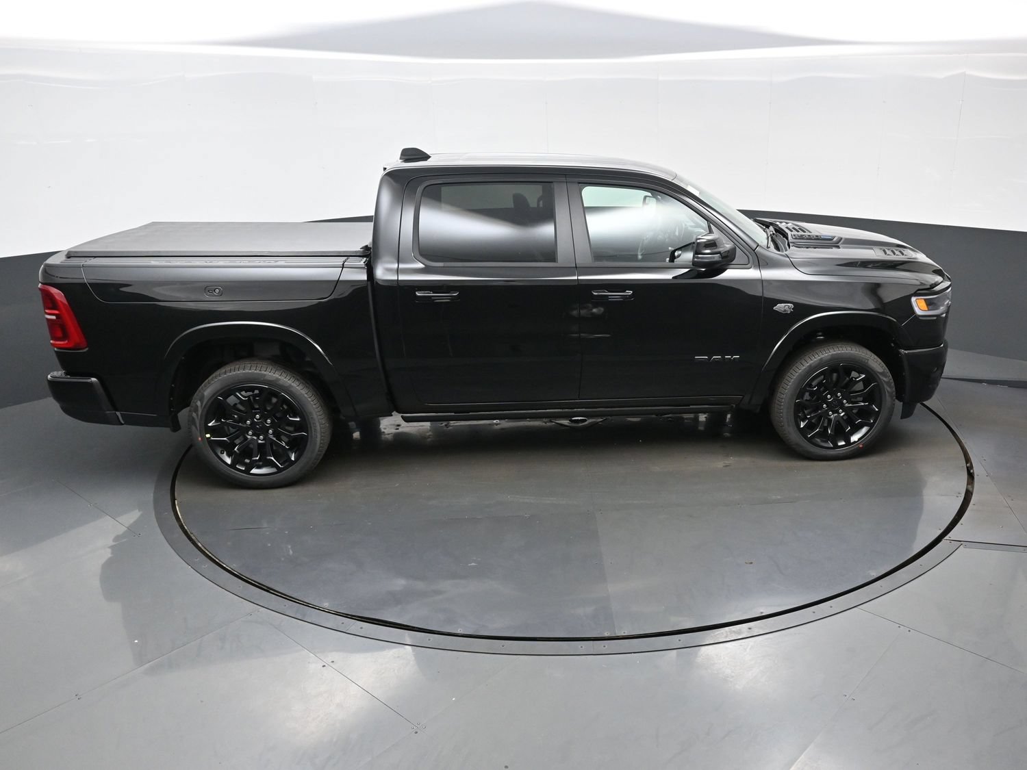 New 2027 RAM 1500 Limited AWD/4WD image 26