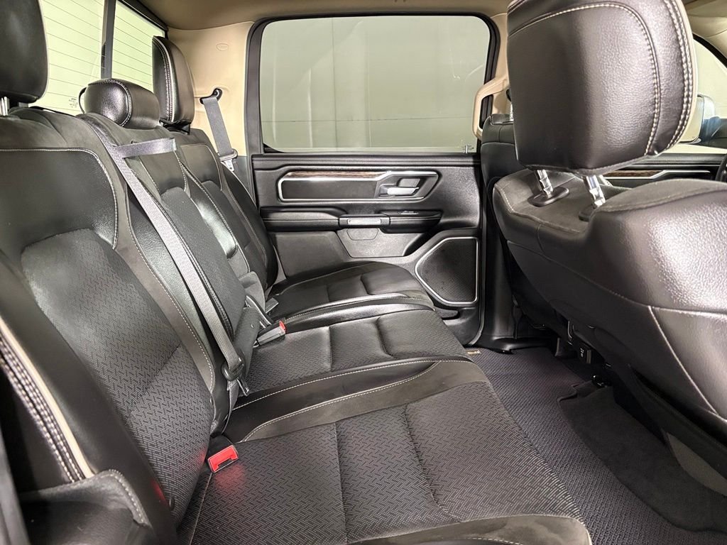 Used 2019 RAM 1500 Laramie AWD/4WD image 17