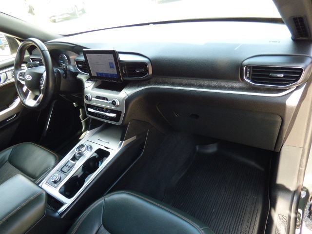 Used 2022 Ford Explorer Timberline w/ Timberline Technology Package AWD/4WD image 15