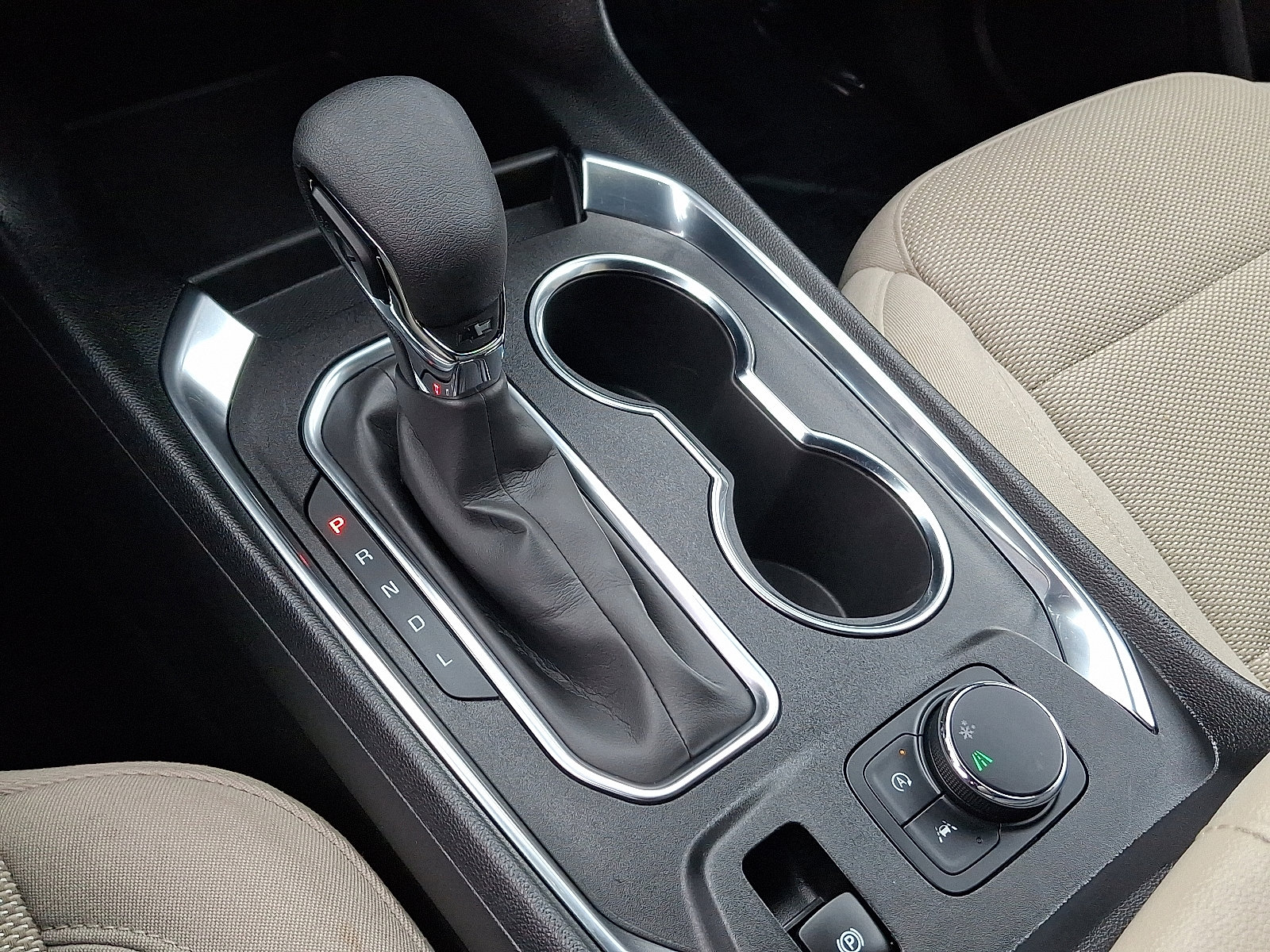 Used 2024 Chevrolet Traverse LS w/ Safety Package image 15