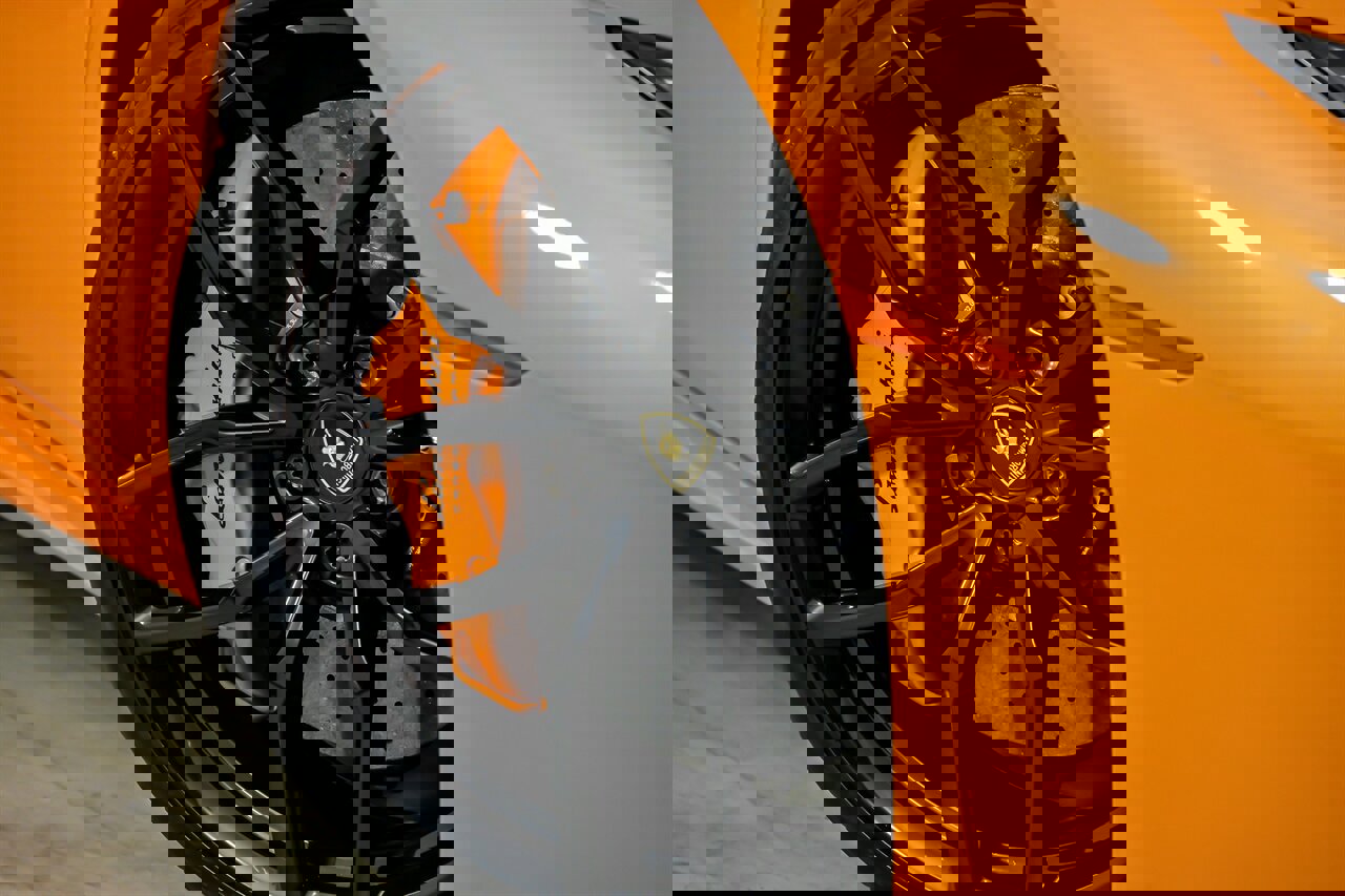 Used 2015 Lamborghini Huracan LP 610-4 image 4