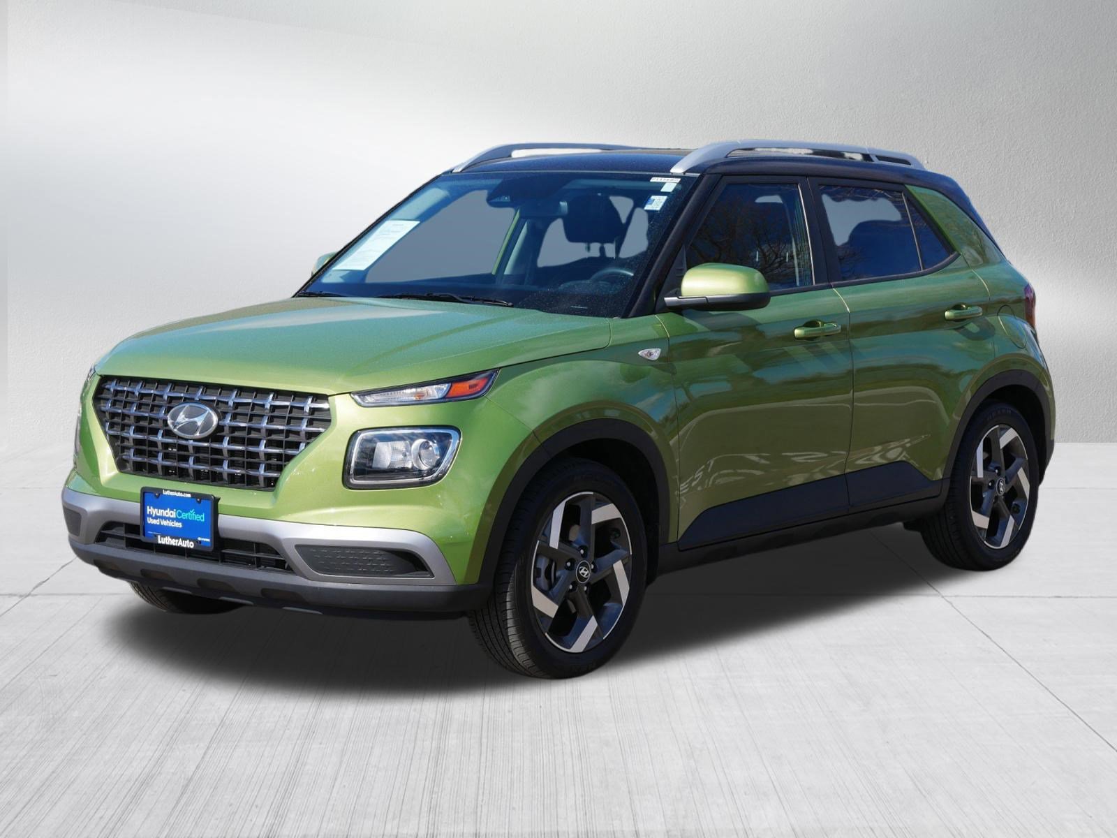 Certified 2023 Hyundai Venue SEL FWD image 3
