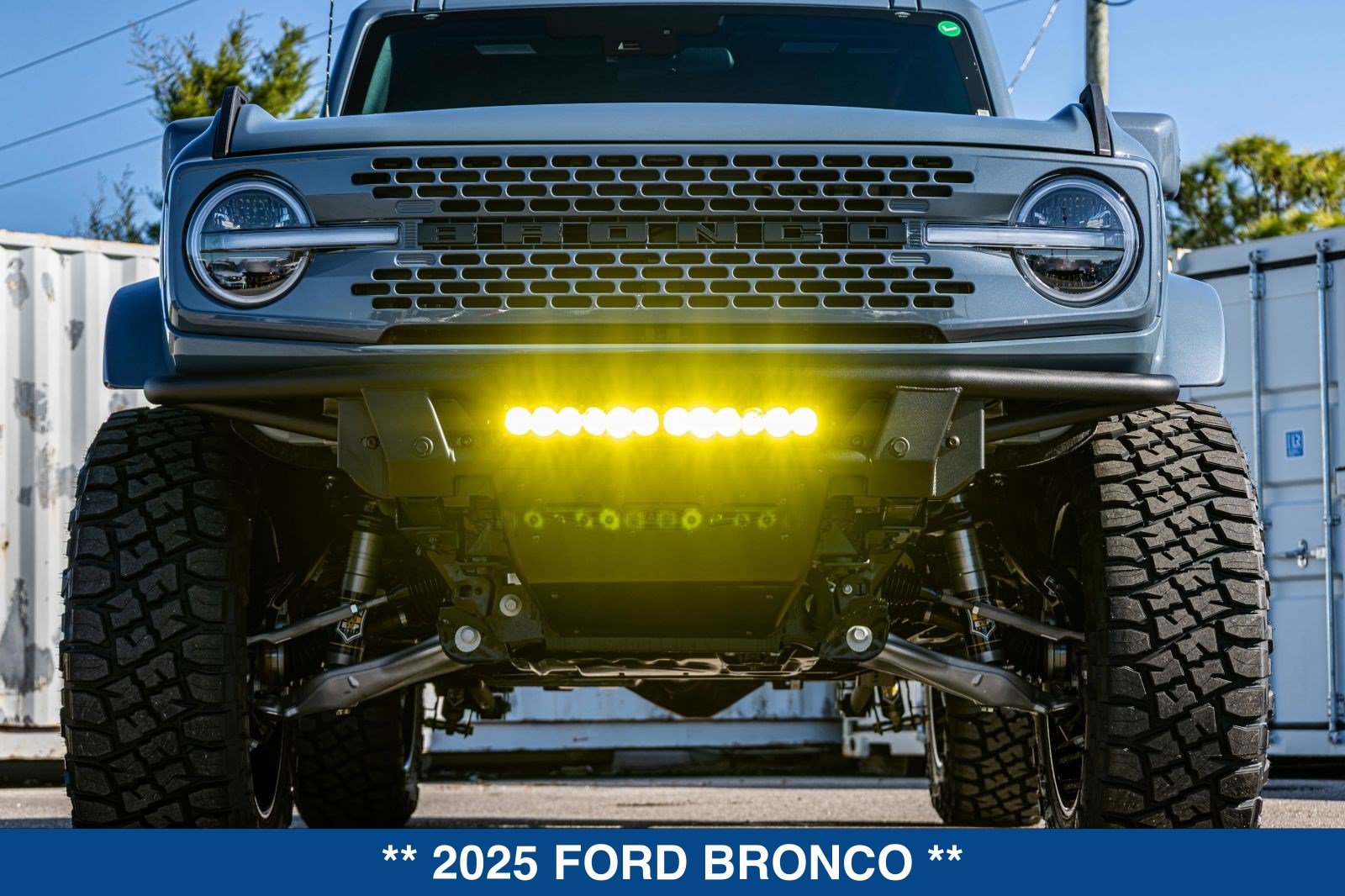 Used 2025 Ford Bronco Badlands AWD/4WD image 19