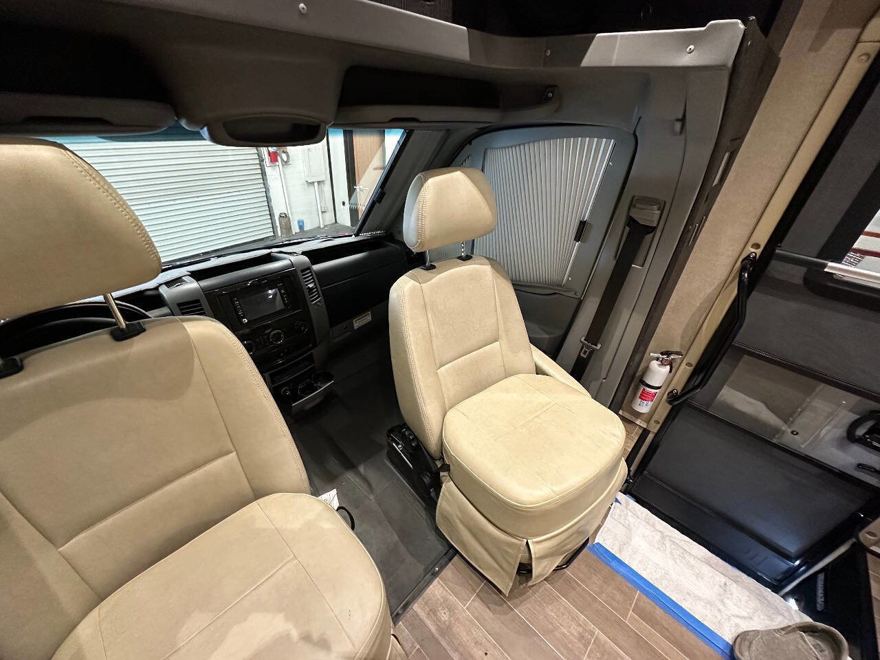 Used 2017 Mercedes-Benz Sprinter 3500 image 33