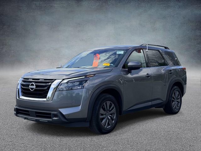 Used 2024 Nissan Pathfinder SV FWD image 5