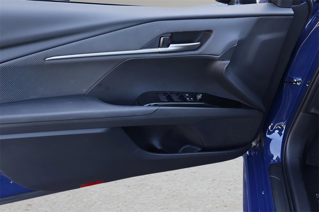 Certified 2025 Toyota Camry SE image 11