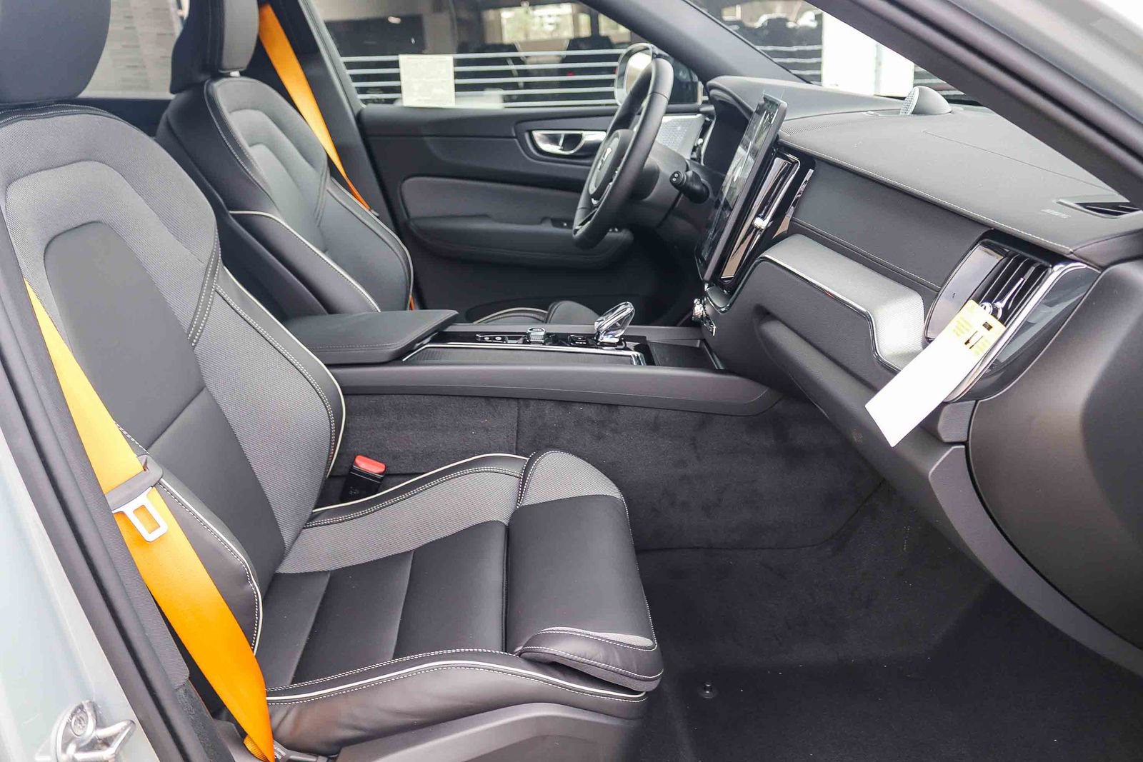 New 2026 Volvo XC60 T8 Polestar w/ Protection Package Premier AWD/4WD image 16