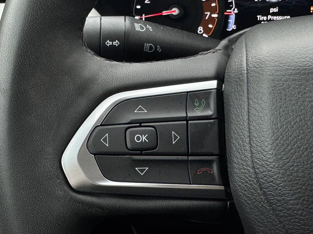 Used 2025 Jeep Compass Limited AWD/4WD image 25