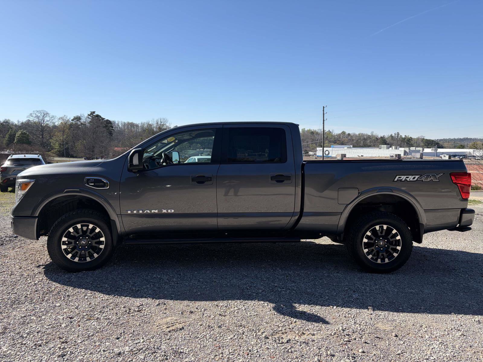 Used 2019 Nissan Titan PRO-4X w/ Pro-4x Convenience Package image 23