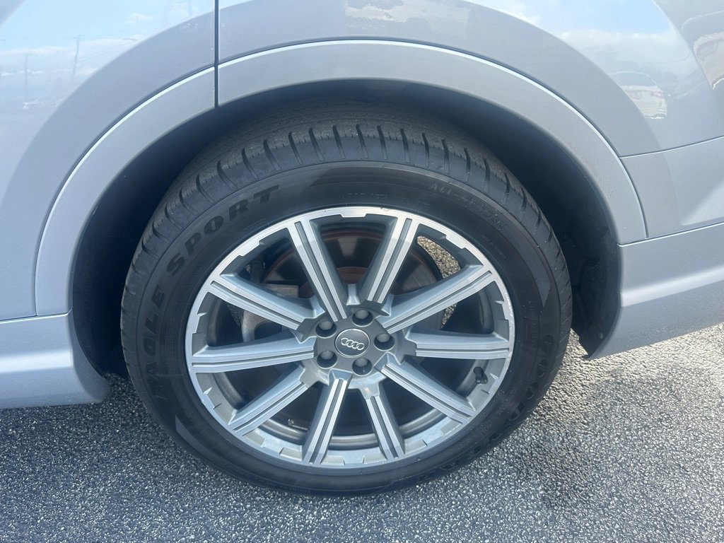 Used 2018 Audi Q7 3.0T Premium Plus w/ Premium Plus Package image 33