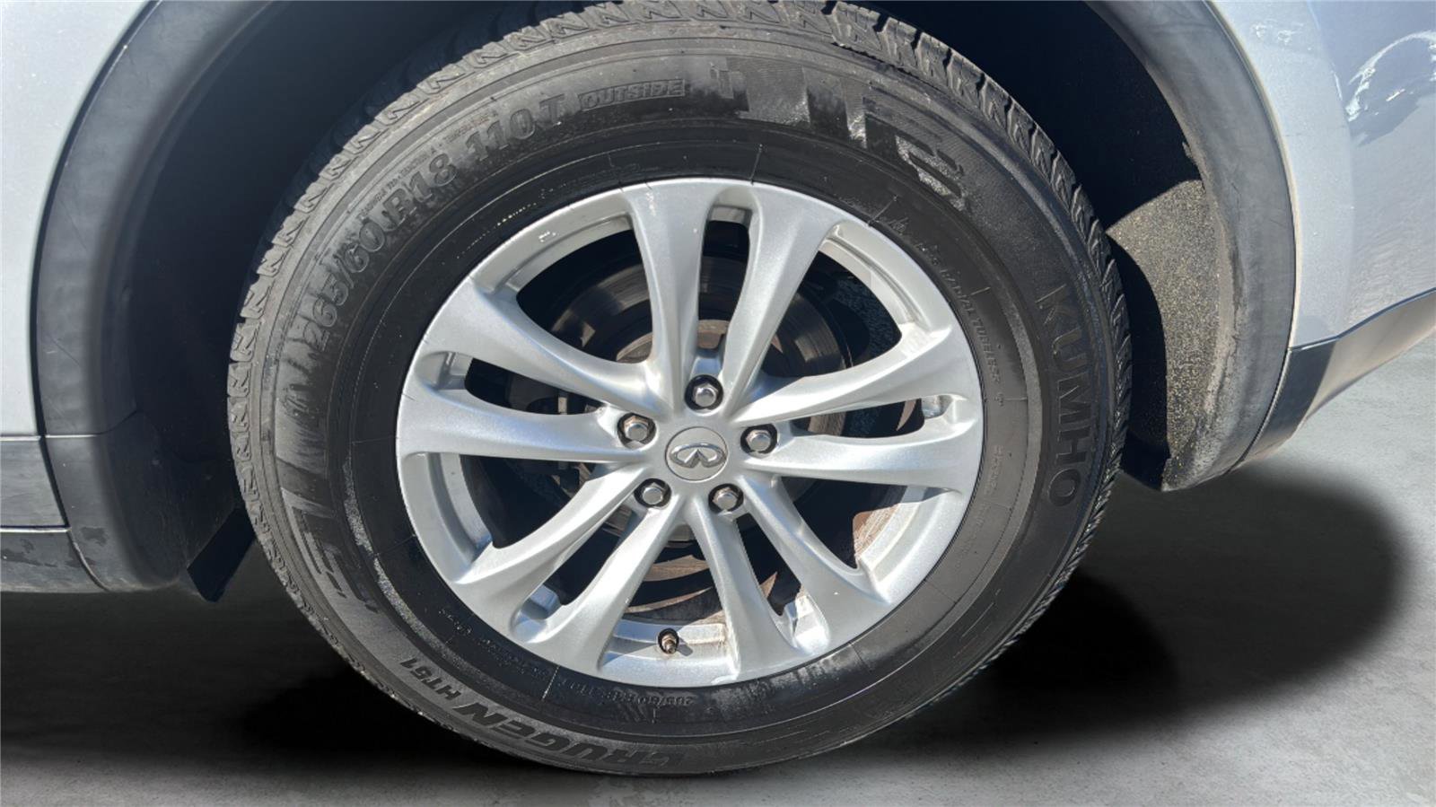 Used 2017 INFINITI QX70 AWD image 26