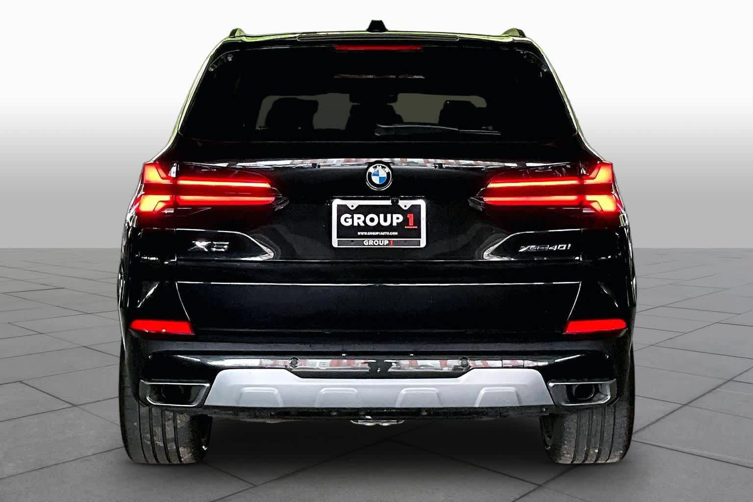 Used 2024 BMW X5 xDrive40i AWD/4WD image 4