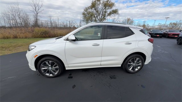 Used 2022 Buick Encore GX Select w/ Sport Touring Package image 5