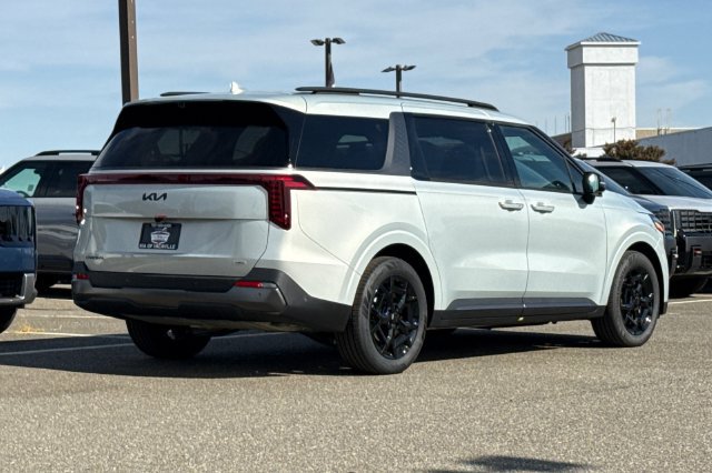 New 2027 Kia Carnival SX Prestige FWD image 5