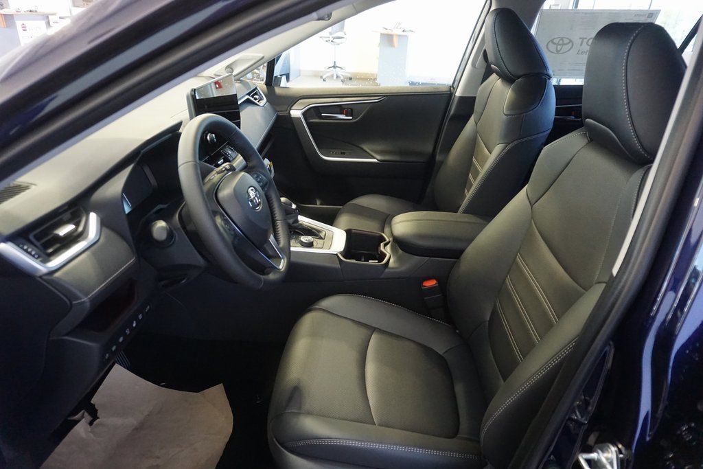 New 2025 Toyota RAV4 Limited image 24
