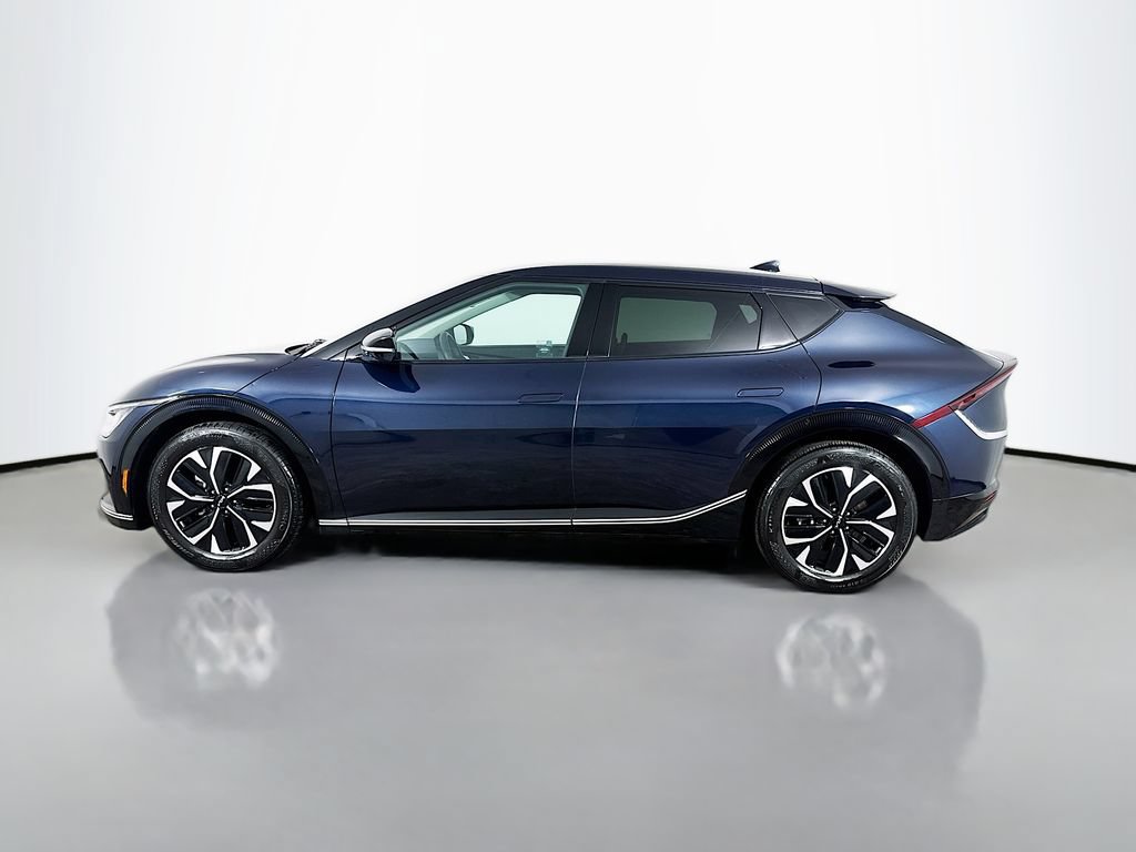 Used 2024 Kia EV6 Wind RWD image 4