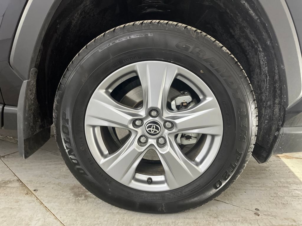 Used 2025 Toyota RAV4 LE image 18