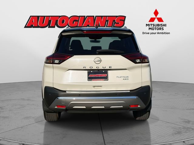 Used 2023 Nissan Rogue Platinum w/ Platinum Premium Package image 3