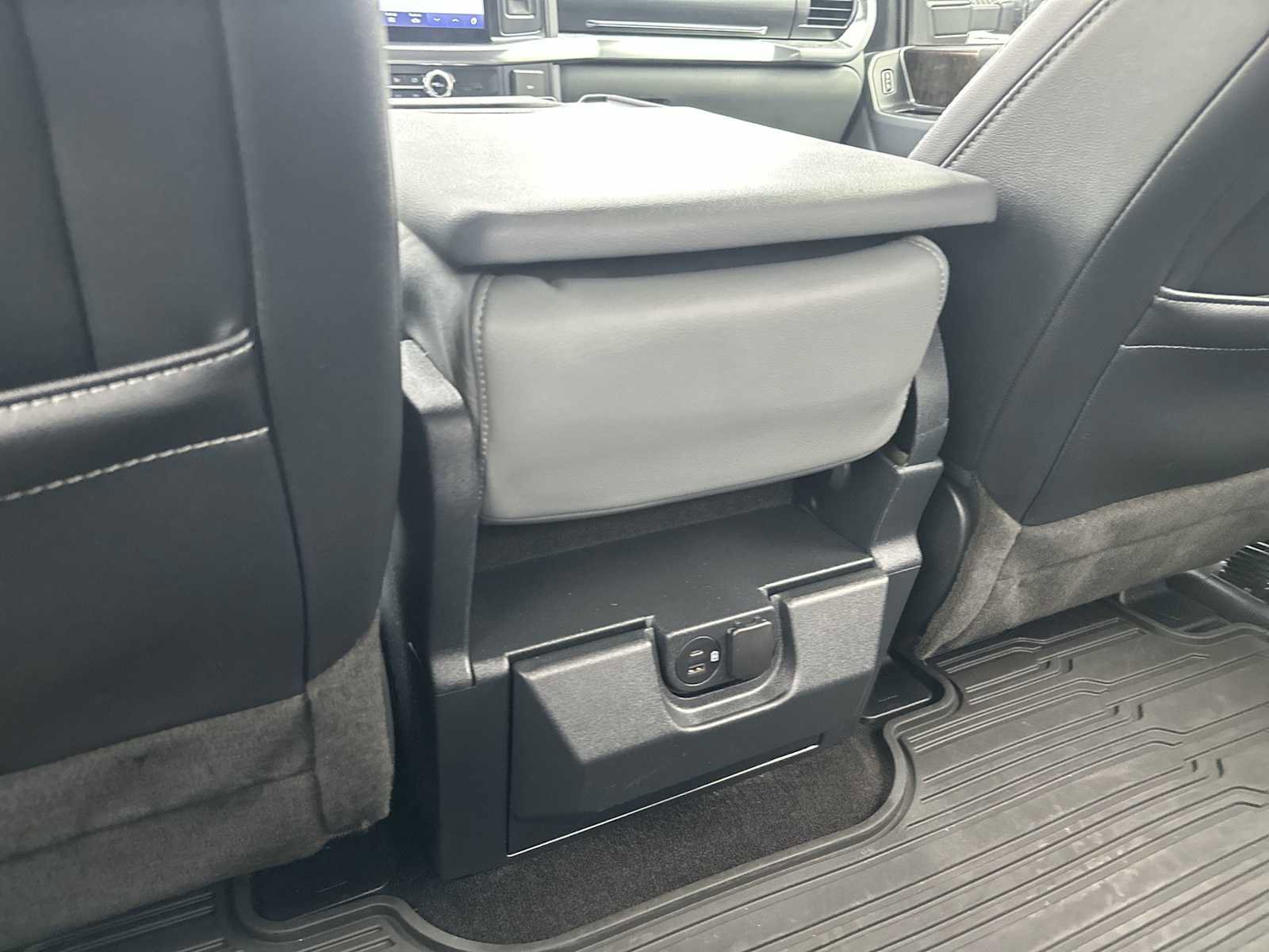 Used 2022 Ford F150 Lariat w/ Trailer Tow Package image 20