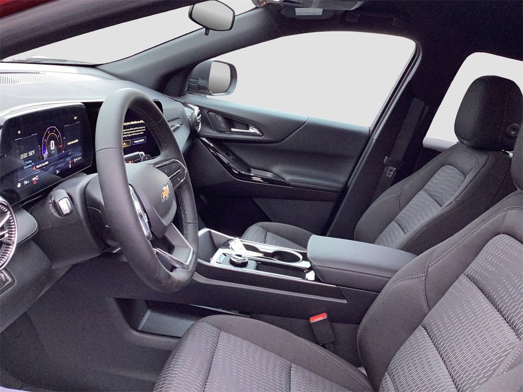 New 2026 Chevrolet Equinox LT image 9