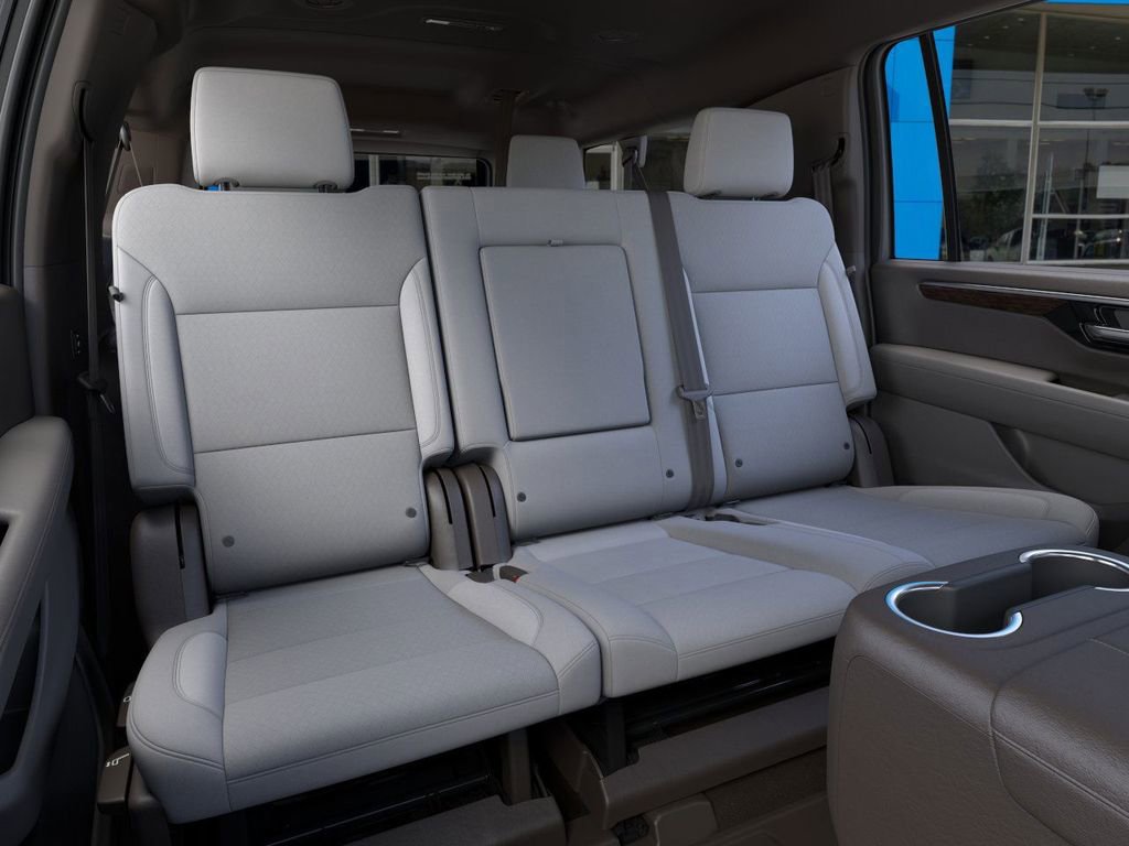 New 2026 Chevrolet Suburban LS image 17