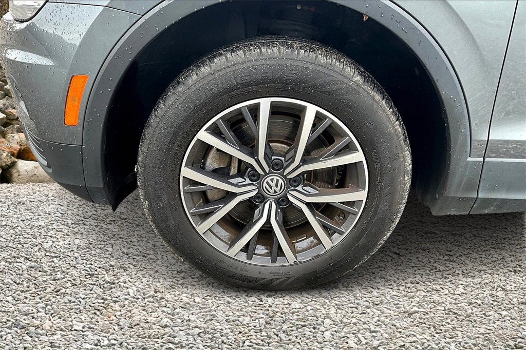 Used 2020 Volkswagen Tiguan SE R-Line image 7
