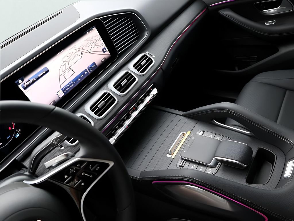 Certified 2025 Mercedes-Benz GLE 450 4MATIC image 21