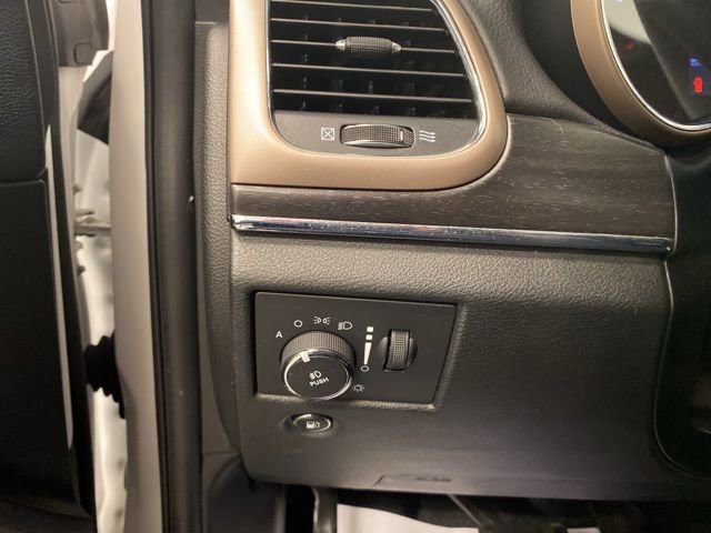 Used 2015 Jeep Grand Cherokee Limited image 17