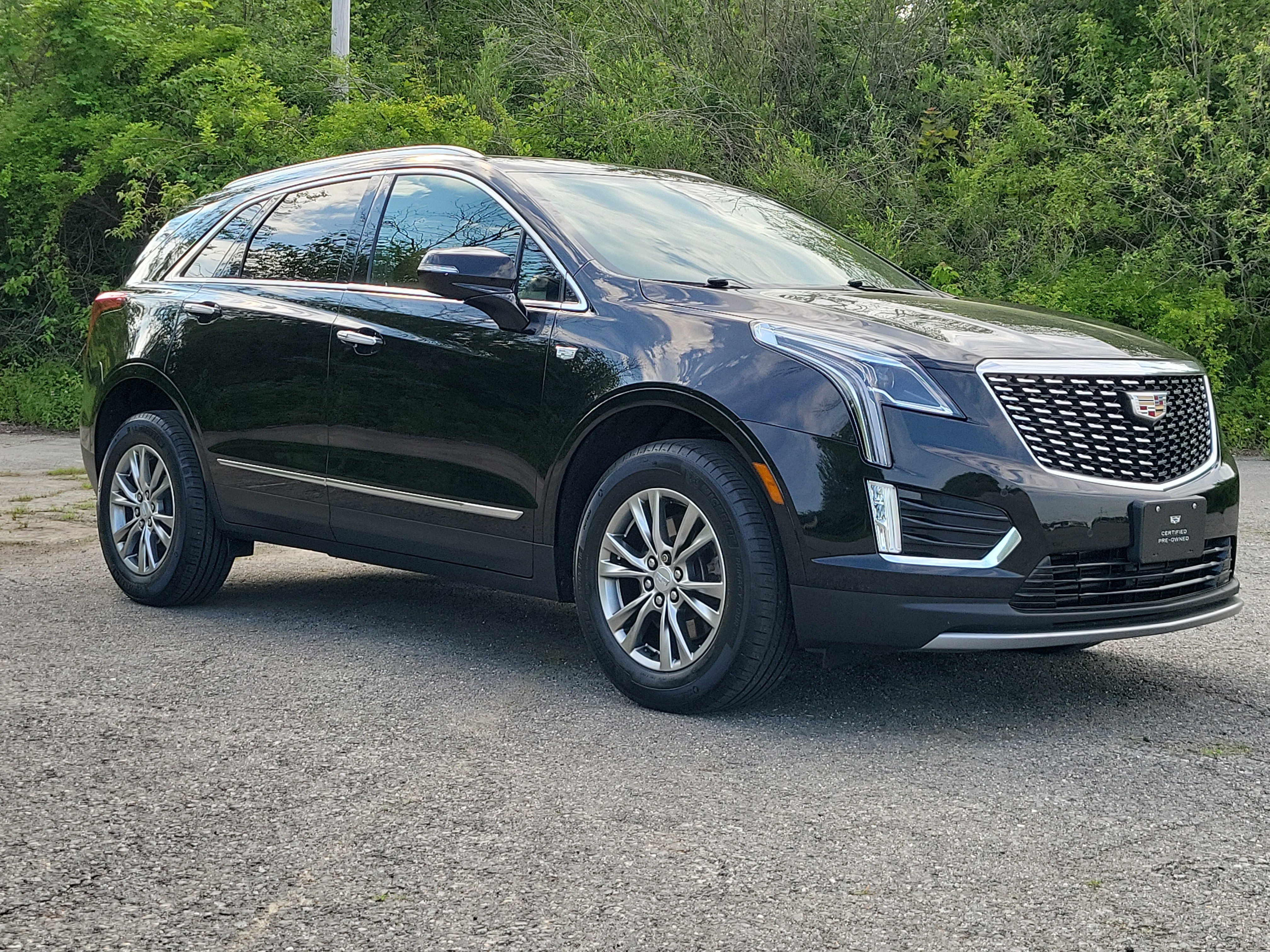 Certified 2023 Cadillac XT5 Premium Luxury AWD/4WD image 3