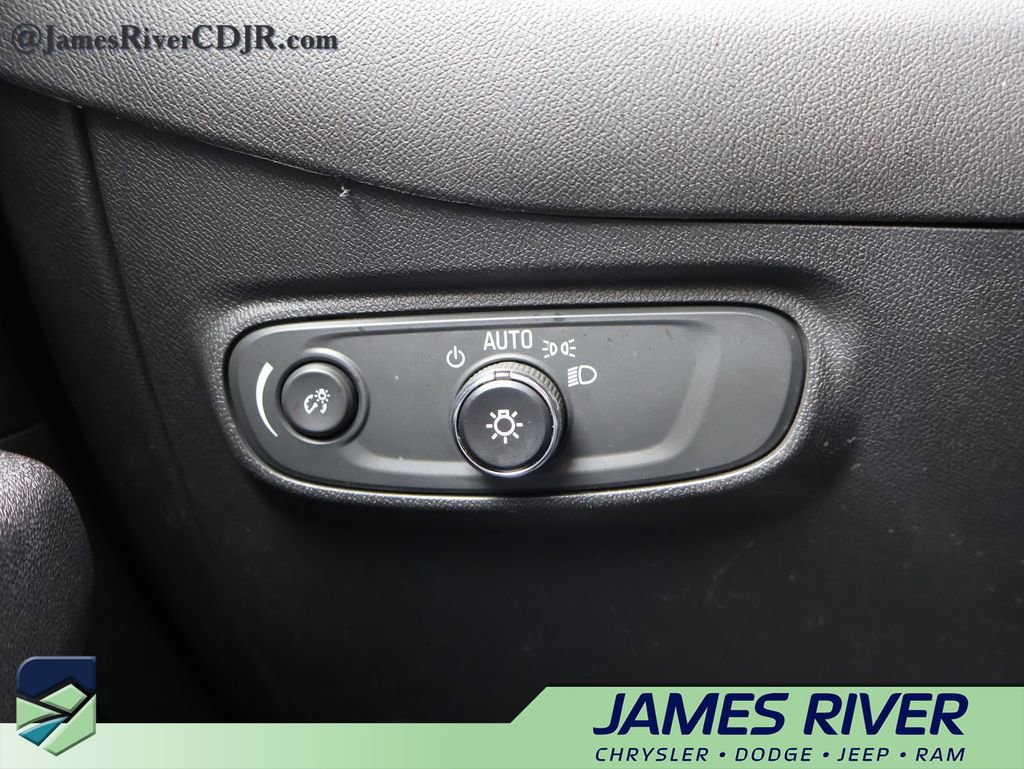 Used 2024 Chevrolet Equinox LT image 31