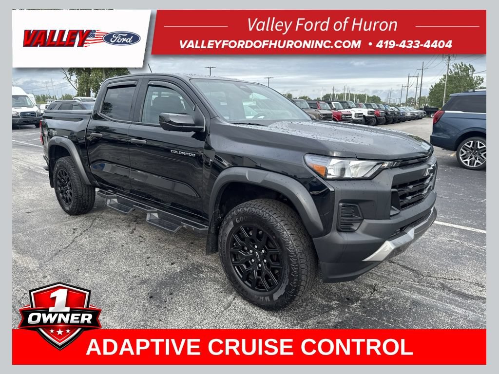 Used 2024 Chevrolet Colorado Trail Boss w/ Technology Package AWD/4WD image 1
