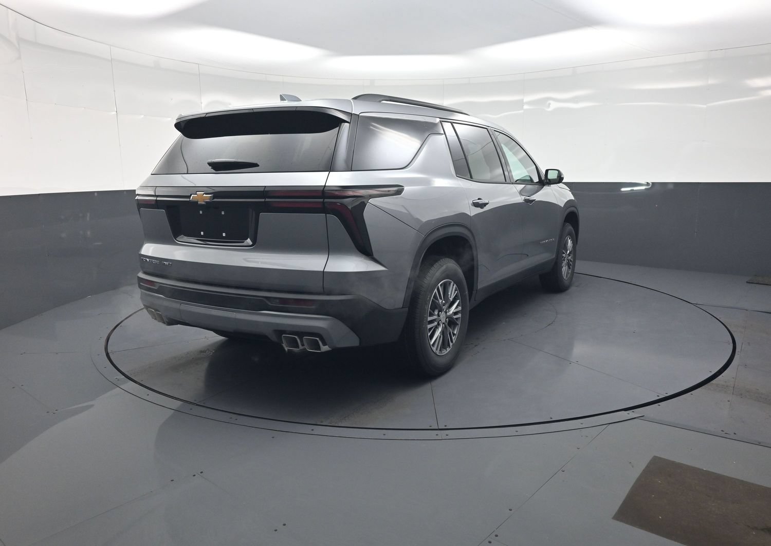 New 2027 Chevrolet Traverse LT AWD/4WD image 3