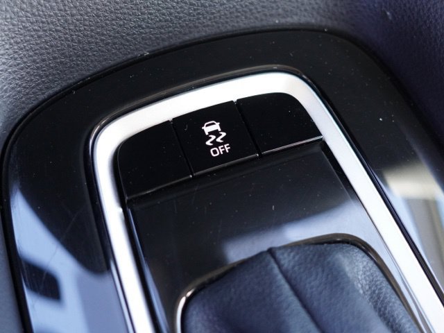 Certified 2025 Toyota Corolla LE FWD image 28