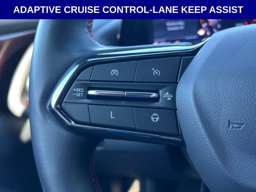 Used 2024 Chevrolet Traverse RS w/ LPO, Floor Liner Package FWD image 16