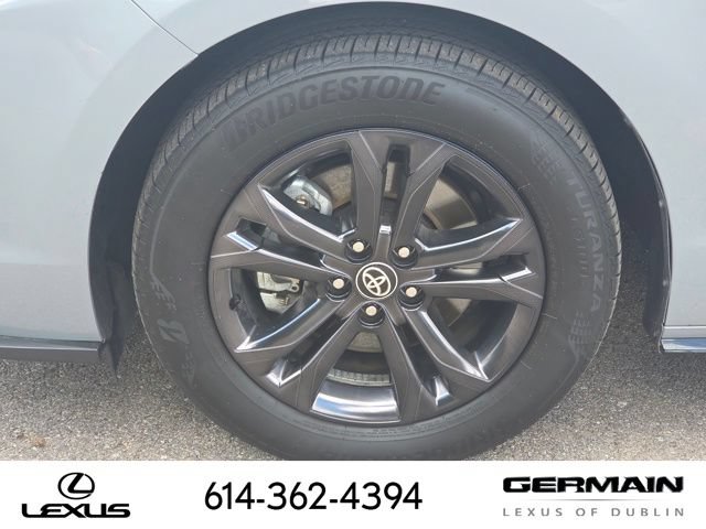 Used 2025 Toyota Sienna XSE w/ XSE Plus Package AWD/4WD image 13